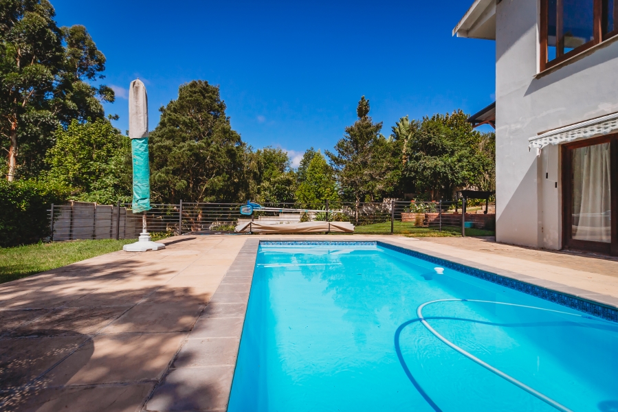 4 Bedroom Property for Sale in Twee Rivieren Western Cape